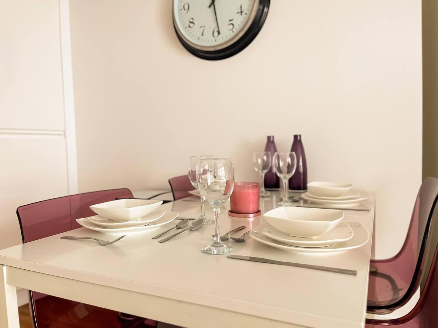 Apartment Omega Terrace, Luxury Modern Interior, Located Close To Alexandra Palace London