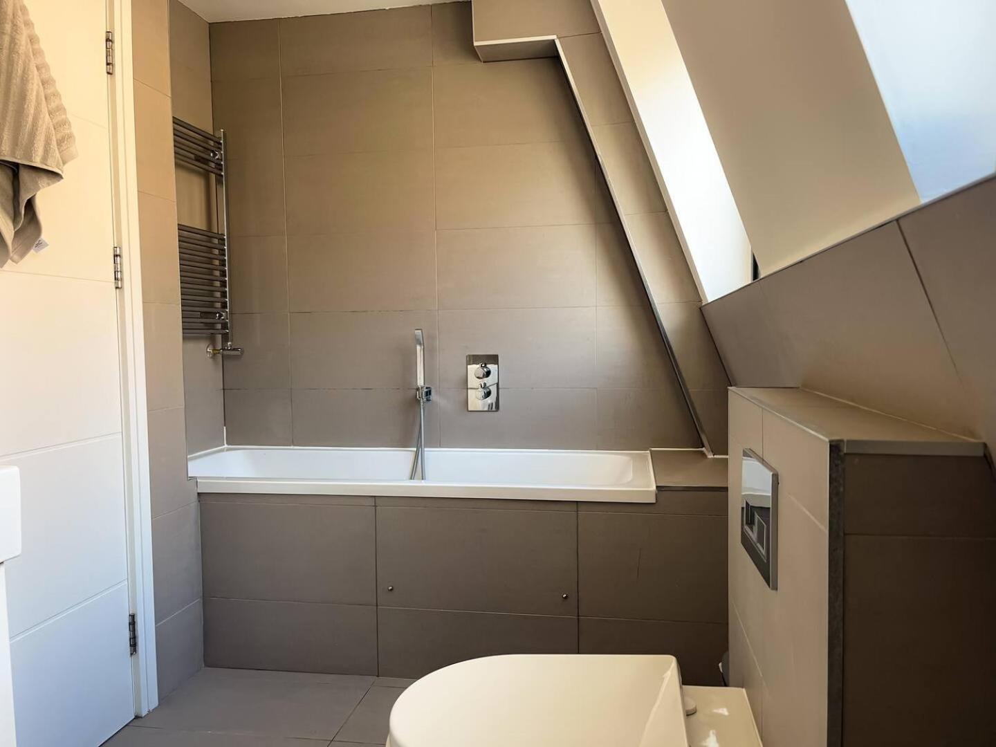 Omega Terrace, Luxury Modern Interior, Located Close To Alexandra Palace * London