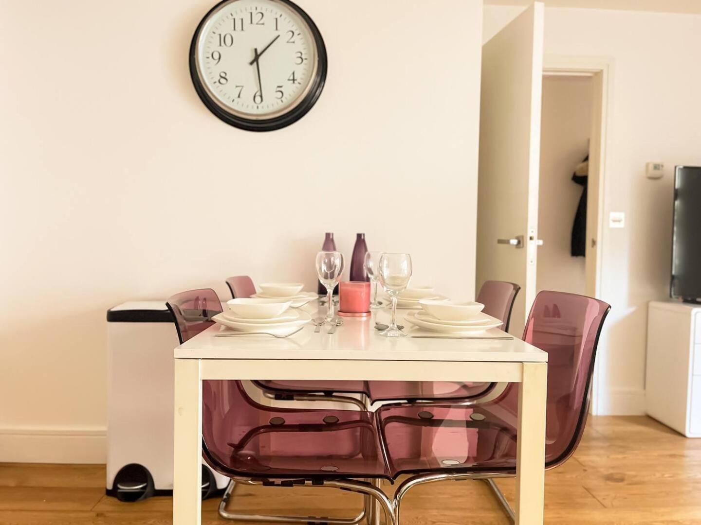 Omega Terrace, Luxury Modern Interior, Located Close To Alexandra Palace Apartment