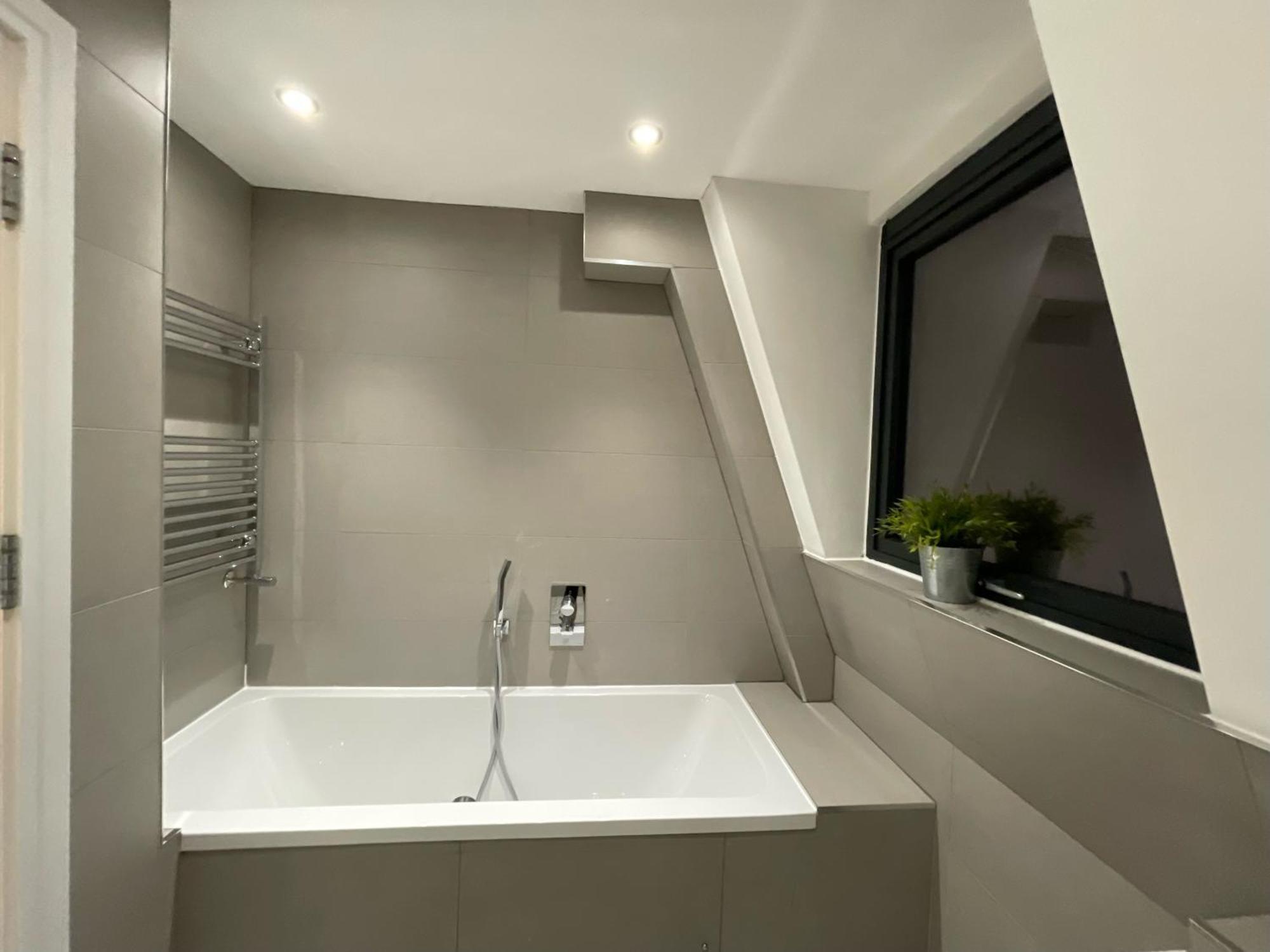 Omega Terrace, Luxury Modern Interior, Located Close To Alexandra Palace London
